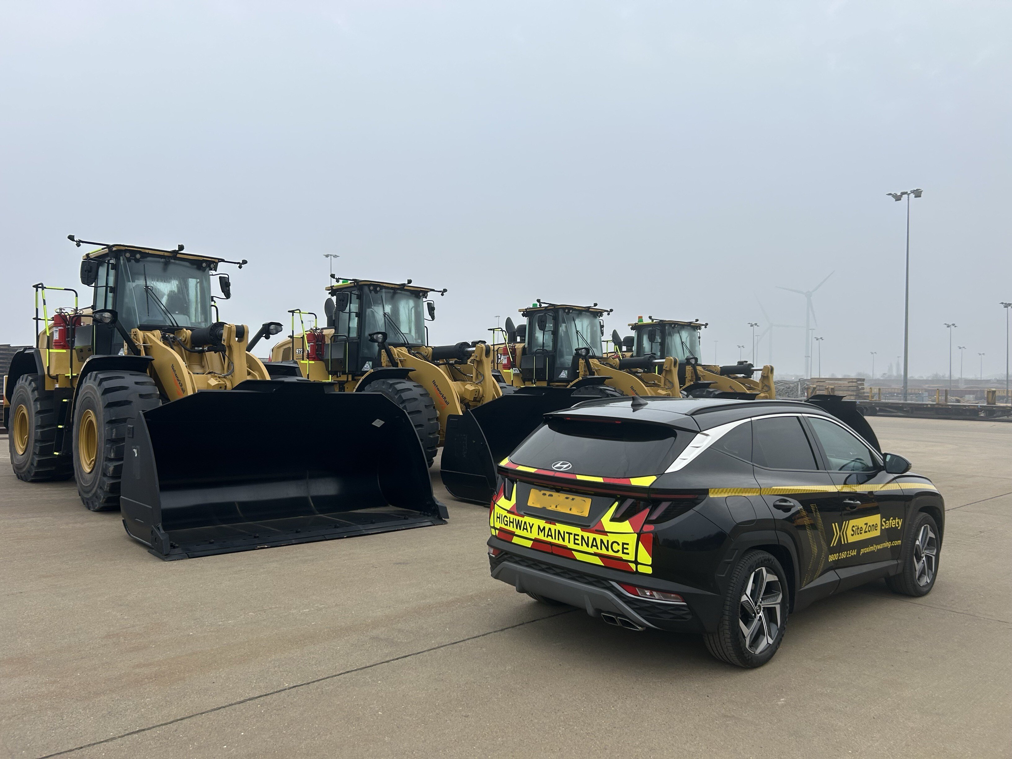 Network-Rail-new-loading-shovels-03-2025-1